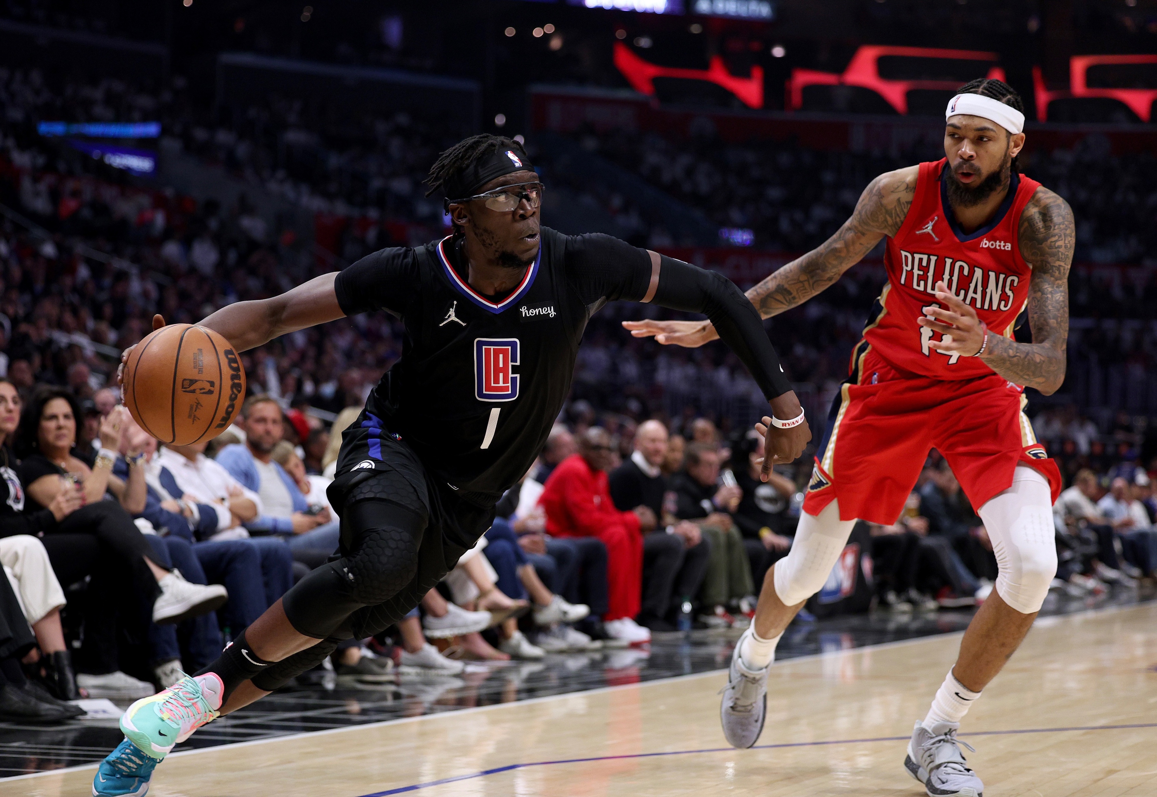 欧篮联今夜走向成谜,洛杉矶快船强势反弹,球迷炸锅,球探报告显示潜力 欧篮联今夜走向成谜,洛杉矶快船强势反弹,球迷炸锅,球探报告显示潜力