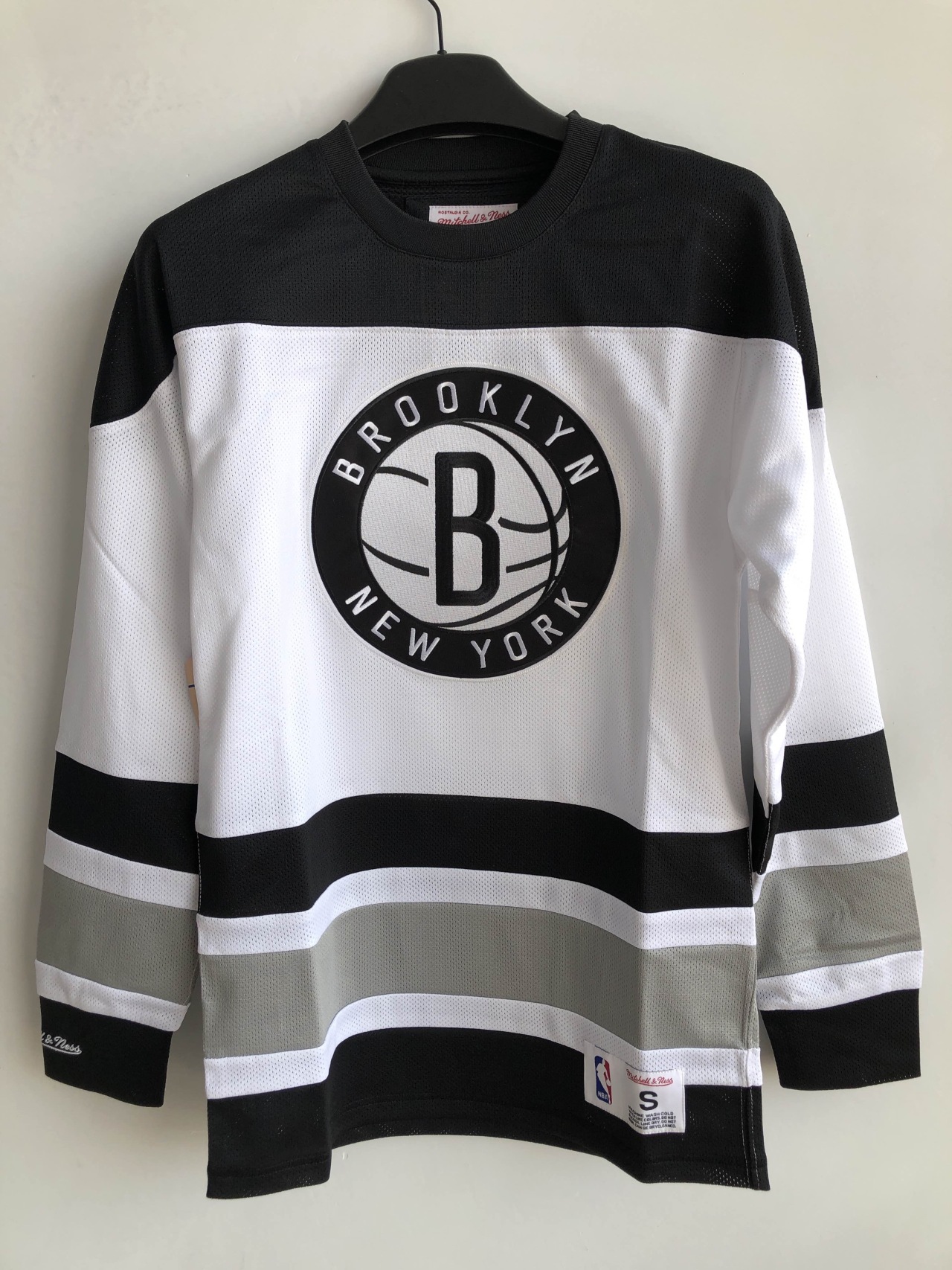 足总杯赛程吃紧；布鲁克林篮网集结日复出首秀；更衣室稳定；医务组通报恢复(布鲁克林篮网队啦啦队)